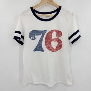 Arizona 1976 Graphic Varsity Tee with Blue and Red Print Size Large